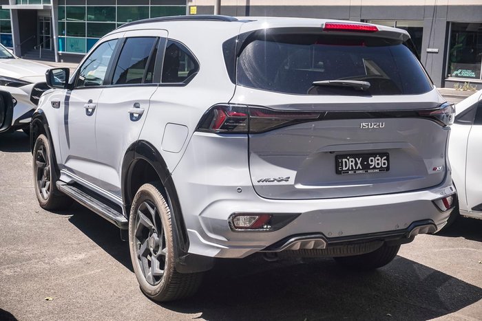 2025 Isuzu MU-X X-TERRAIN