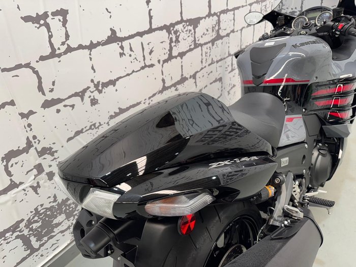 2022 Kawasaki Ninja ZX-14R ABS (ZX1400J) Ninja Grey