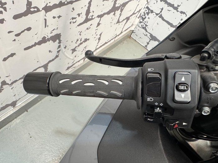 2022 Kawasaki Ninja ZX-14R ABS (ZX1400J) Ninja Grey