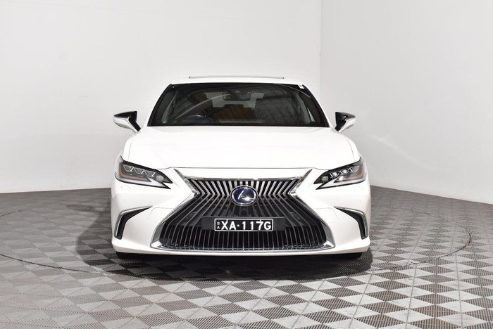 2019 Lexus ES 300h Luxury
