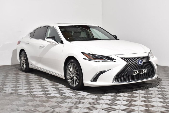 2019 Lexus ES 300h Luxury