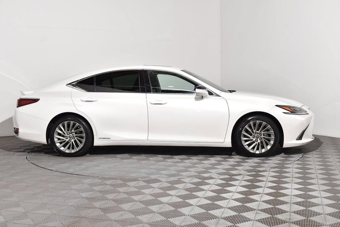 2019 Lexus ES 300h Luxury