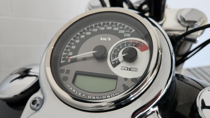 2008 Harley-Davidson Dyna Super Glide Custom 1584 (FXDC) Dyna Black