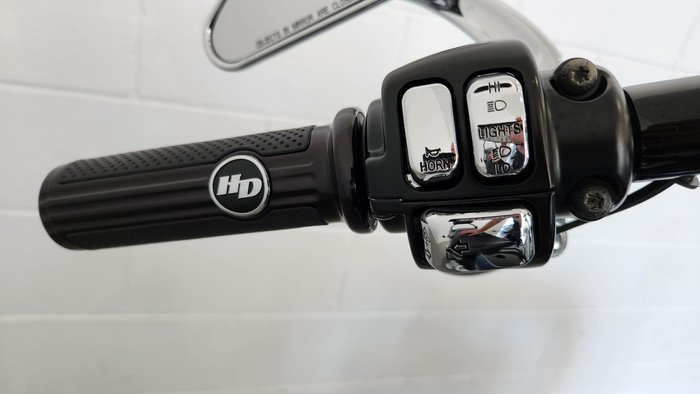 2008 Harley-Davidson Dyna Super Glide Custom 1584 (FXDC) Dyna Black