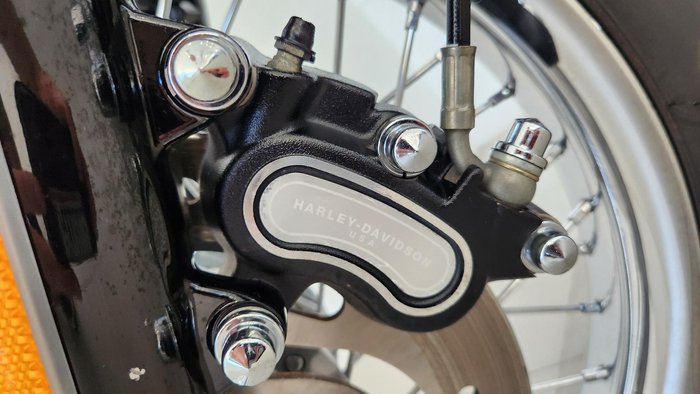 2008 Harley-Davidson Dyna Super Glide Custom 1584 (FXDC) Dyna Black