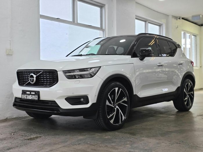 2018 Volvo XC40 D4 R-Design
