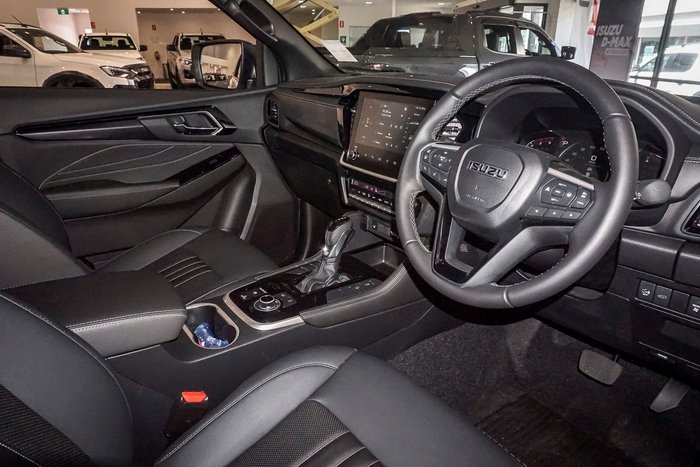 2025 Isuzu MU-X LS-T