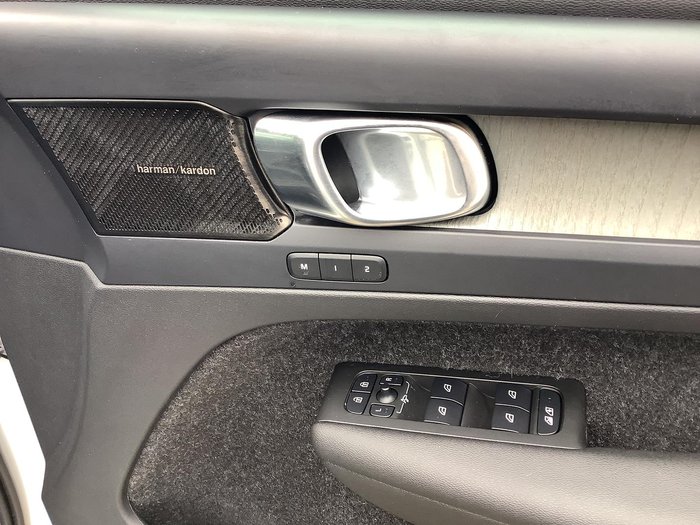 2021 Volvo XC40 T4 Inscription