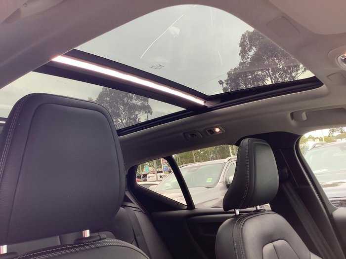 2021 Volvo XC40 T4 Inscription