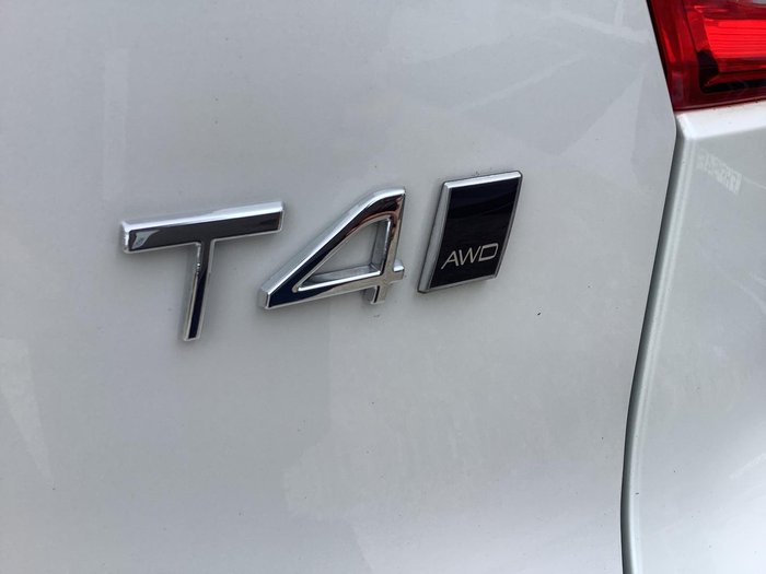 2021 Volvo XC40 T4 Inscription