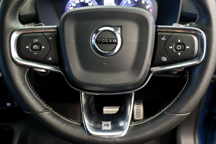 2020 Volvo XC40 T5 R-Design