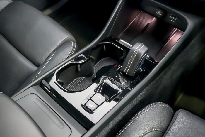 2020 Volvo XC40 T5 R-Design