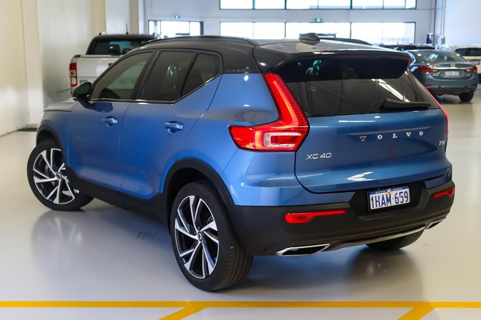 2020 Volvo XC40 T5 R-Design