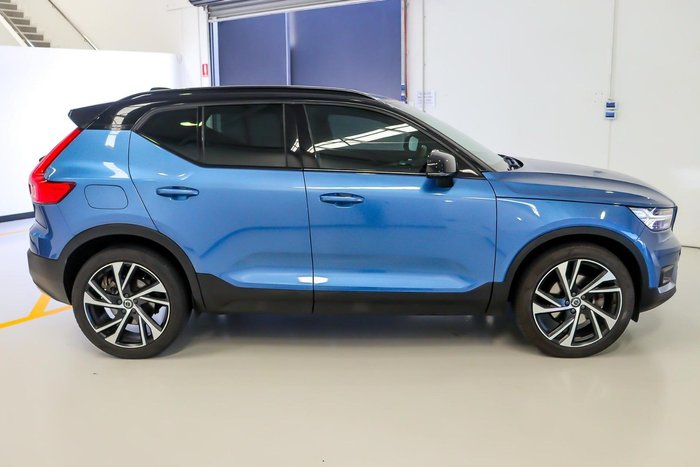 2020 Volvo XC40 T5 R-Design