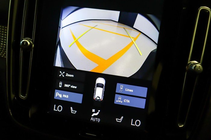 2020 Volvo XC40 T5 R-Design