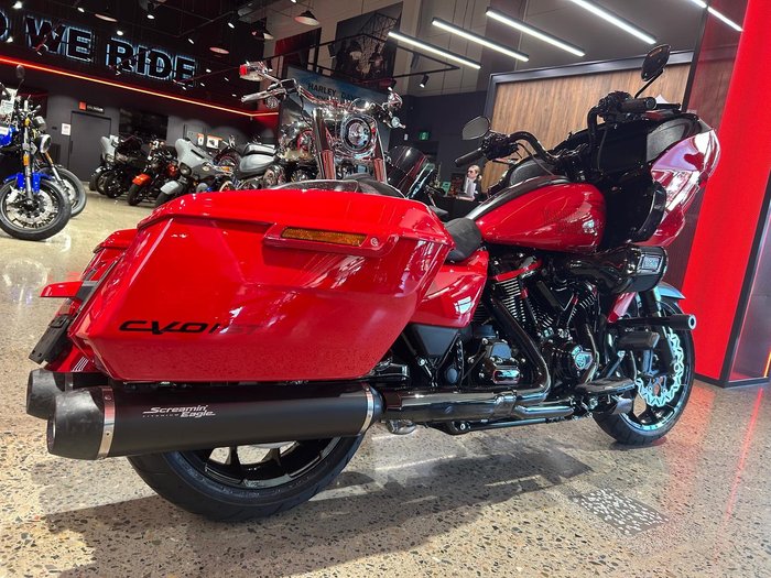 2025 Harley-Davidson CVO Road Glide ST 121 (FLTRXSTSE) Touring Red