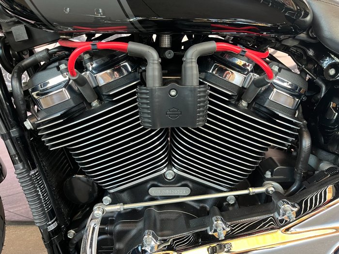 2021 Harley-davidson FLSB SPORT GLIDE (107) Black