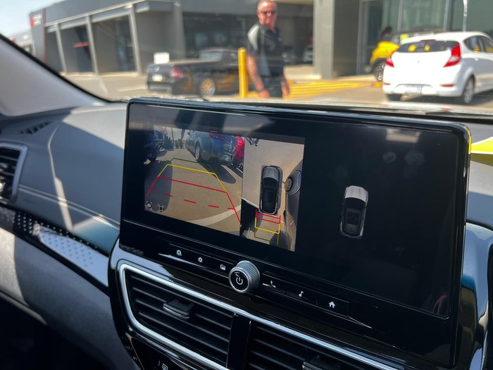 2025 Mahindra XUV3XO AX7L