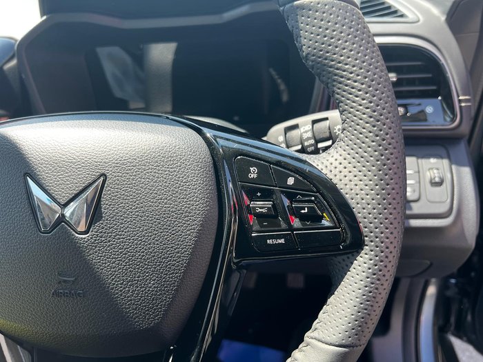 2025 Mahindra XUV3XO AX7L