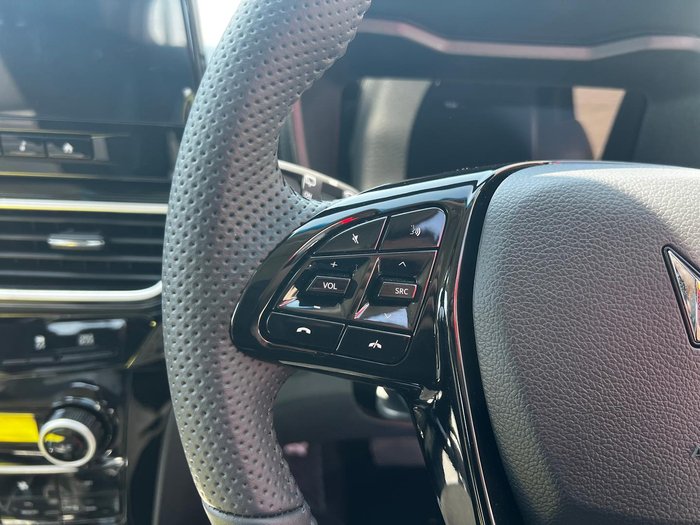 2025 Mahindra XUV3XO AX7L