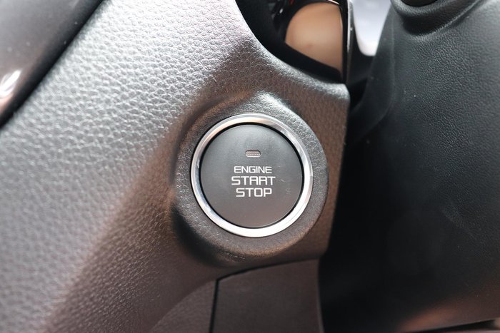 2025 Isuzu D-MAX BLADE