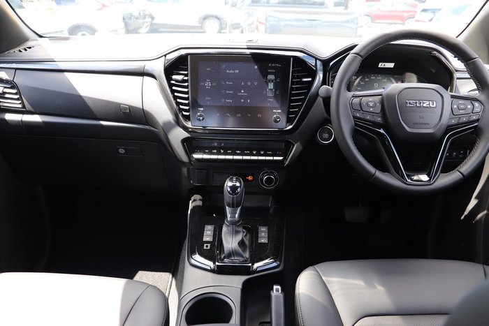 2025 Isuzu D-MAX BLADE