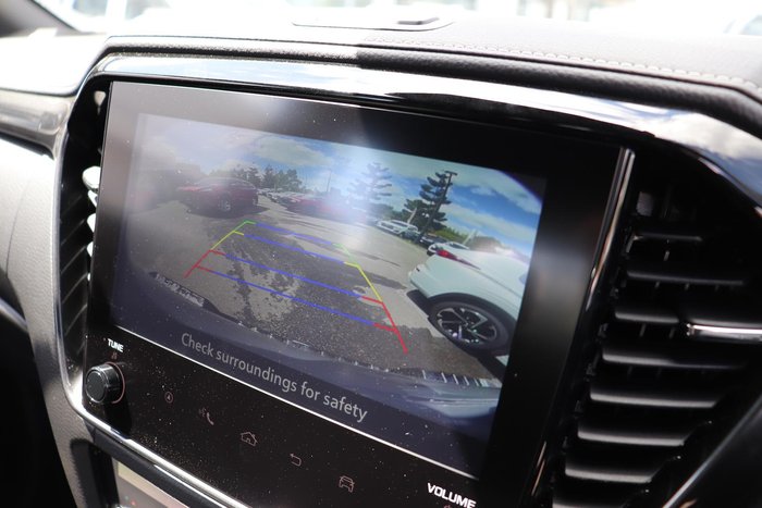 2025 Isuzu D-MAX BLADE