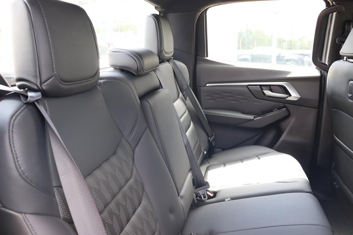 2025 Isuzu D-MAX LS-U+