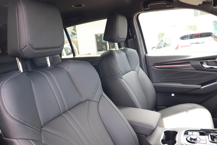 2025 Isuzu MU-X LS-T