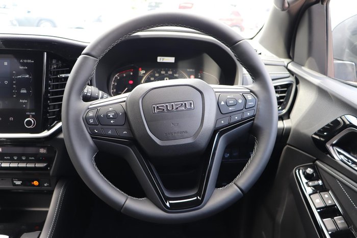 2025 Isuzu MU-X LS-T