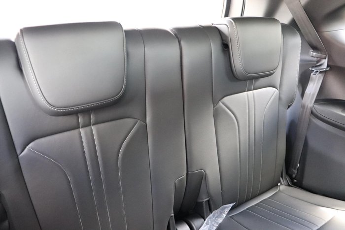 2025 Isuzu MU-X LS-T