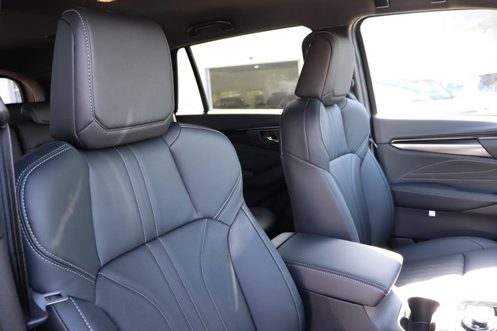 2025 Isuzu MU-X LS-T