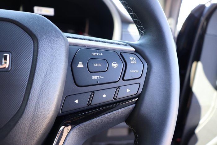 2025 Isuzu MU-X LS-T