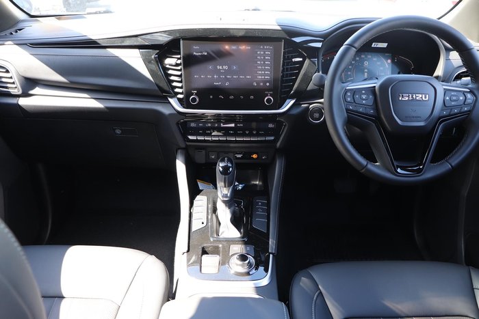 2025 Isuzu MU-X LS-T