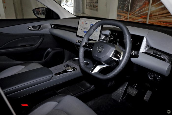 2025 MG MGS5 EV Essence 62 ZS3EM MY25 Champagne Gold