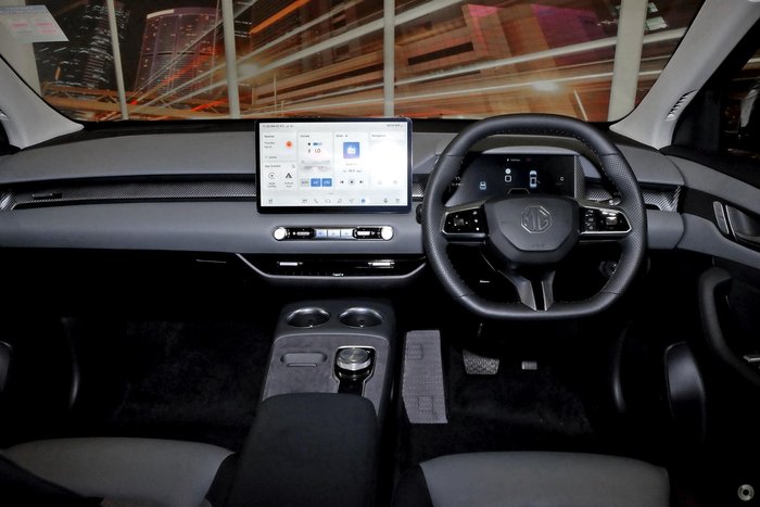 2025 MG MGS5 EV Essence 62 ZS3EM MY25 Champagne Gold