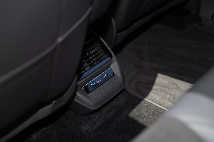 2025 Volkswagen ID.4 Pro