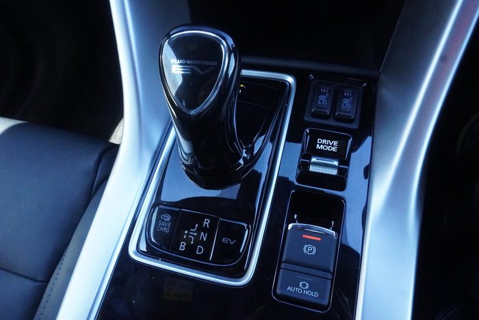 2024 Mitsubishi Eclipse Cross PHEV Exceed