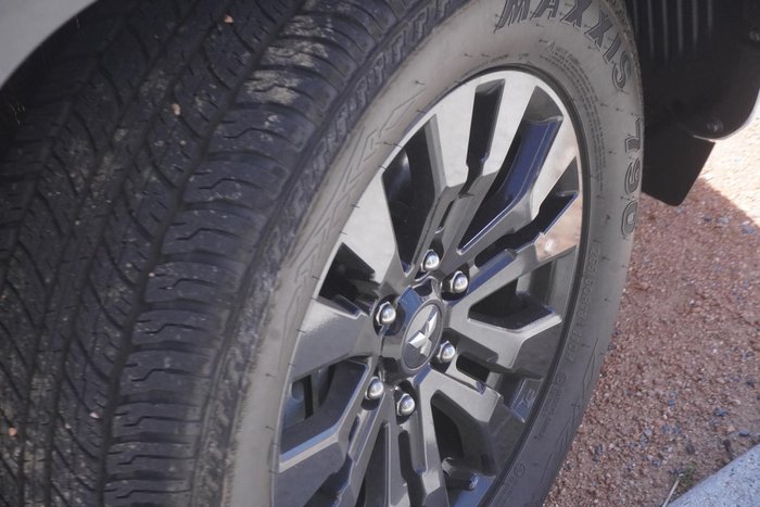 2025 Mitsubishi Triton GSR