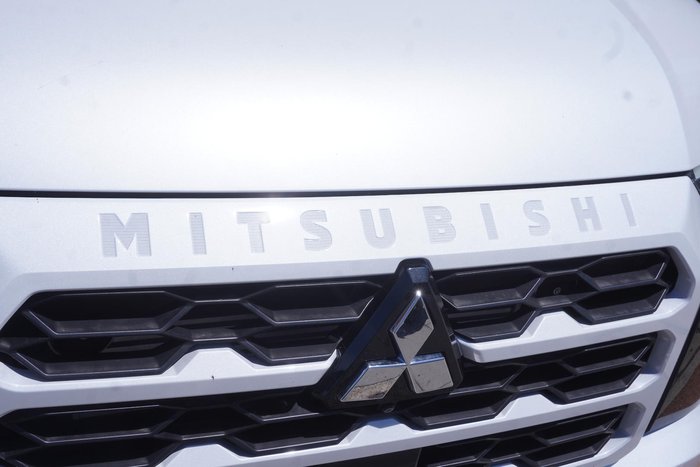 2025 Mitsubishi Triton GSR