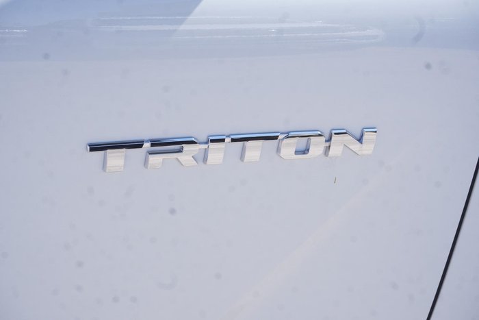 2025 Mitsubishi Triton GLX