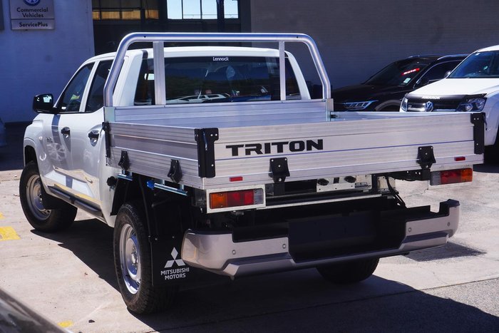 2025 Mitsubishi Triton GLX