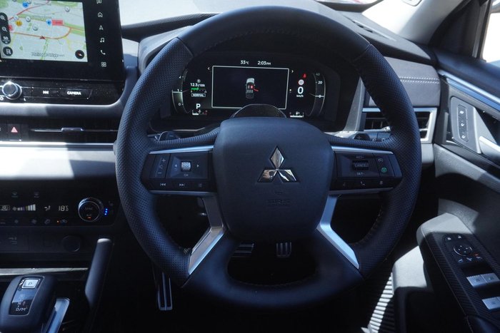 2025 Mitsubishi Outlander Exceed