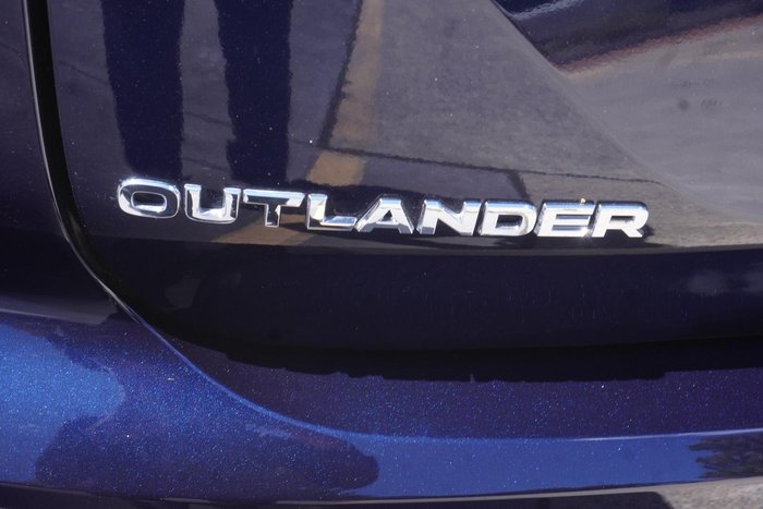 2025 Mitsubishi Outlander Exceed