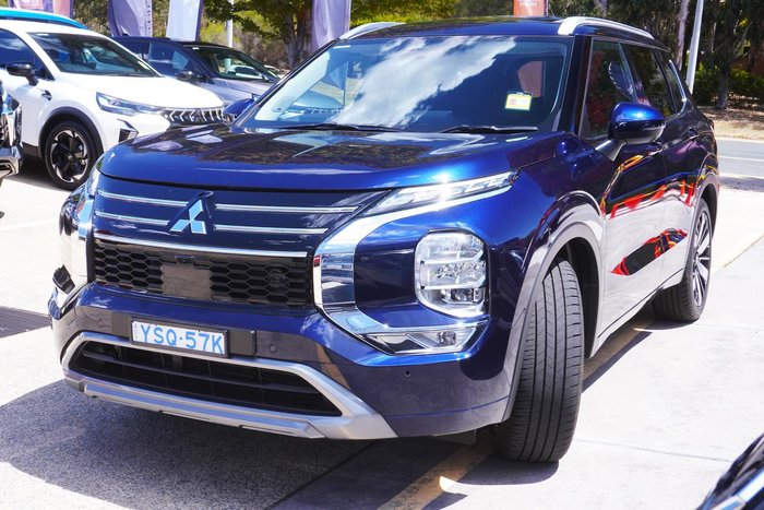 2025 Mitsubishi Outlander Exceed