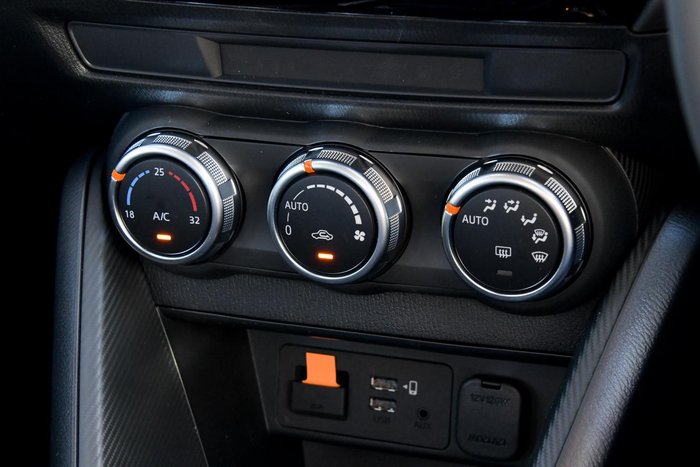 2025 Mazda 2 G15 Evolve