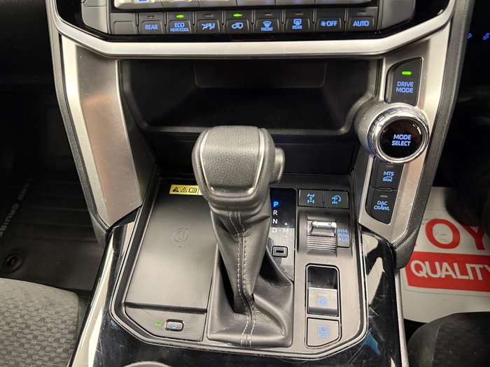 2024 Toyota Landcruiser GXL FJA300R 4X4 Dual Range Glacier White