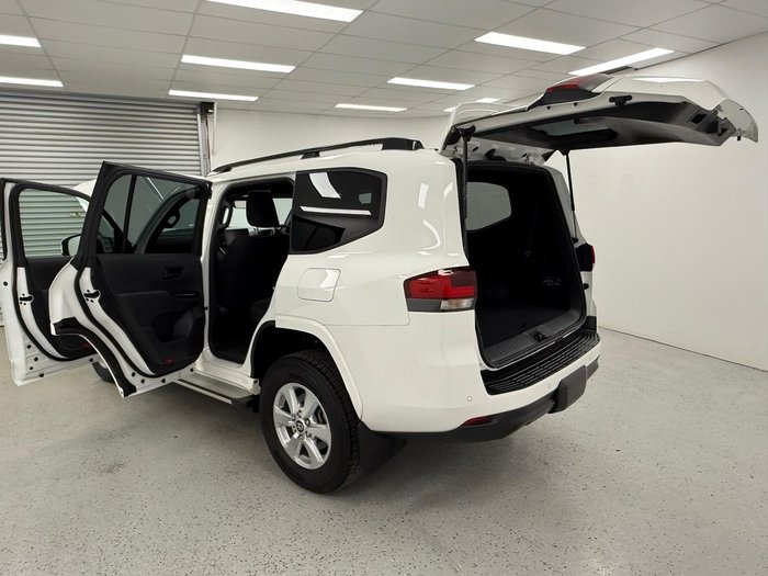 2024 Toyota Landcruiser GXL FJA300R 4X4 Dual Range Glacier White