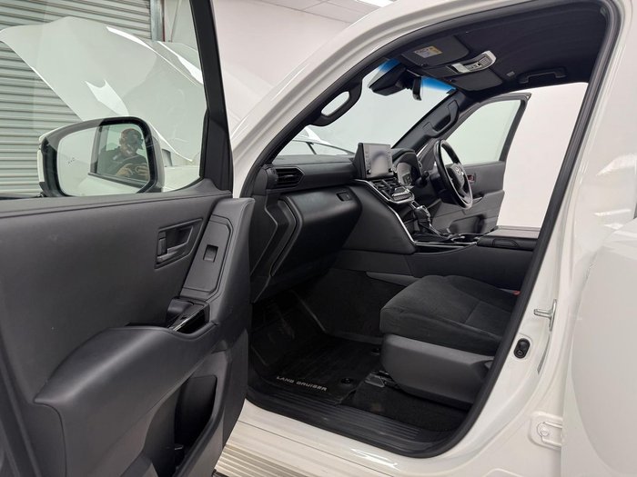 2024 Toyota Landcruiser GXL FJA300R 4X4 Dual Range Glacier White