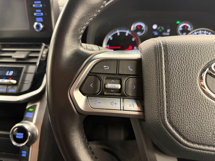 2024 Toyota Landcruiser GXL FJA300R 4X4 Dual Range Glacier White